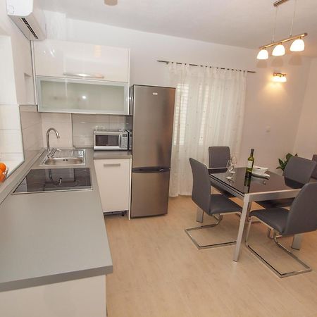 Apartments Karlo Makarska Cameră foto